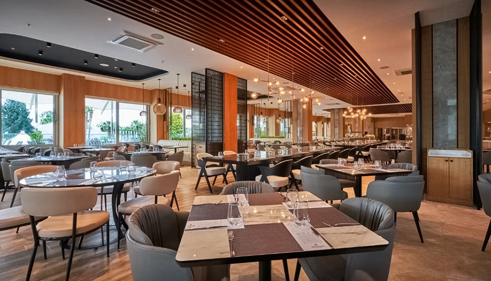 هتل ریچموند افسوس کوش آداسی